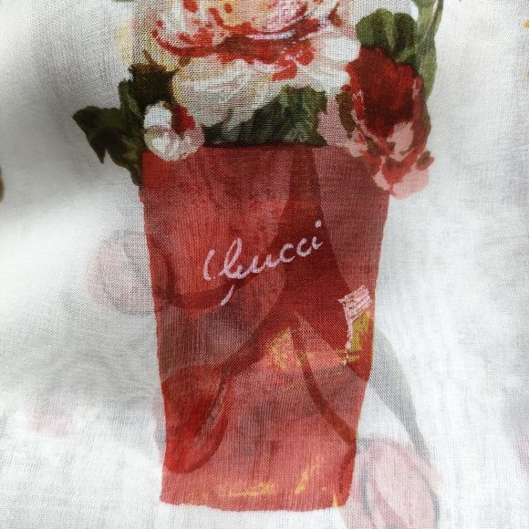 GUCCI Scarves - Picture 3 of 6